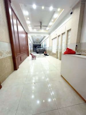 nhà mtkd đa ngành nghề sạch sẽ!4 33+2 lầu đúc 4pn4wc 4 máy lạnh hlo2