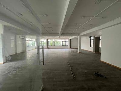 Cho thuê văn phòng- showroom-nguyên tầng - 270m2 - Nguyễn Văn Hưởng