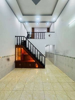Bán nhà 60m2 Tân Đông Hiệp, TPHCM, 2PN khép kín
