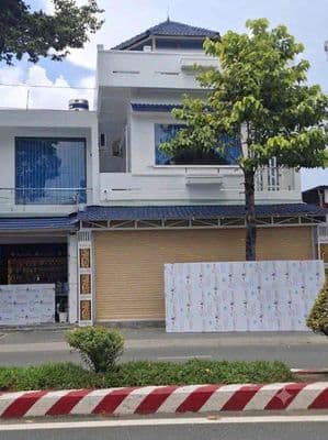 Mbkd - văn phòng đẹp mặt tiền hvl
