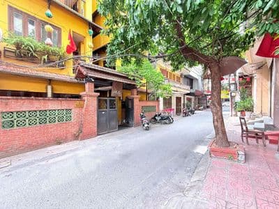 Nhà mặt phố Đào Tấn, Ba Đình, 128m2, 71 tỷ
