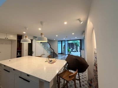 Bán nhà Âu Cơ, Tây Hồ, 55m², full nội thất Đức, ô tô vào nhà