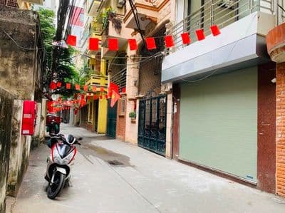 Nhà phân lô ô tô tránh Lạc Long Quân, 15.x tỷ