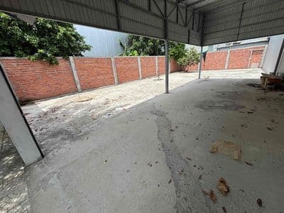 Cho thuê 200m2 đất thanh lương 5 làm nhà kho hoặc bán cafe ăn sáng gi