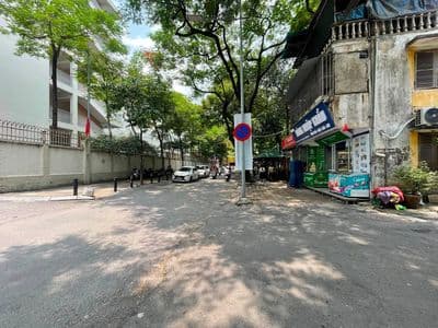Bán căn hộ Cầu Giấy 55m2 2PN sổ đỏ riêng 2.xx tỷ