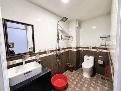 Cho thuê nhà 4 tầng kdt Phước Long 13tr/tháng