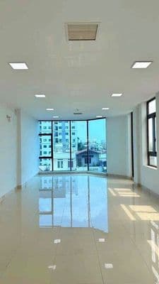 Cho thuê nhà mặt tiền đường nguyễn văn lượng 5x18m 4l thông suốt có tm
