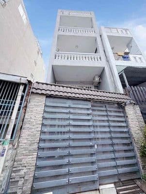 Tòa nhà 6 tầng, 14 phòng trọ cao cấp, vị trí đẹp ngay chợ Cây Quéo - S