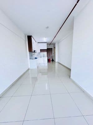 Cho thuê căn hộ 2PN. Giá 6 tr/tháng,có ban công thoáng mát