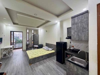 Căn hộ studio ban công 30m2 gần Metro Tân Cảng, Hutech, Thang máy