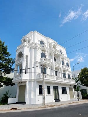 Nhà góc 4 tầng khu dân cư long thịnh