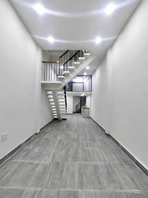 Điện biên phủ – ngay vòng xoay lý thái tổ - nhà 3 tầng nở hậu đẹp.