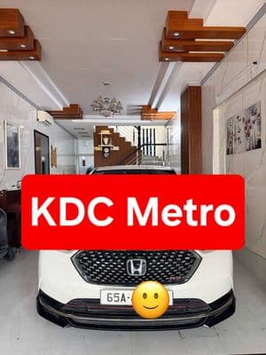 Nhà 2 lầu đúc - kdc metro