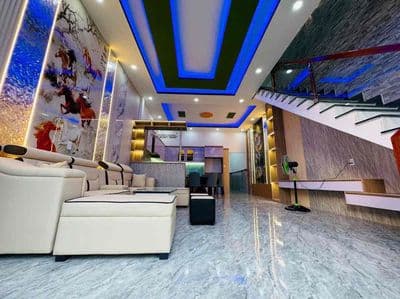 nhà chủ đi mỹ cần bán gấp
