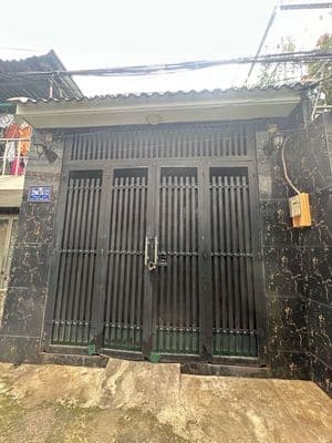 Nhà đẹp 2 tầng - hẻm ô tô đường hiệp thành 17- dt 4.2x17m - 3.75tỷ