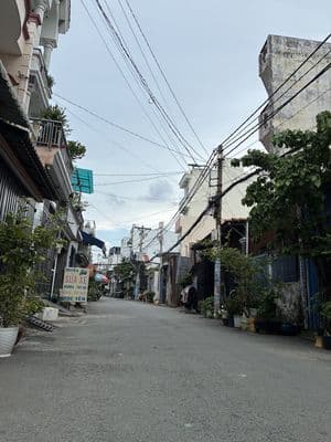 Hẻm 108 lâm thị hố - trung mỹ tây, chính chủ bán nhà hẻm xe hơi 8m