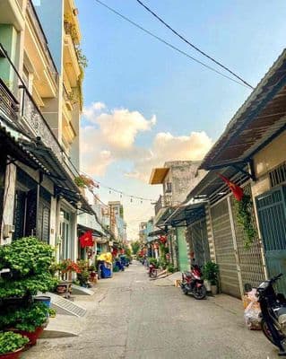 NHÀ ĐẸP – HẺM 4M ĐƯỜNG SỐ 6 – CHỈ 2.xT.Ỷ Cuối Đường Số 6, khu d