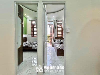 Cho thuê 2 phòng ngủ full nội thất ban công gần sân gofl tân sơn