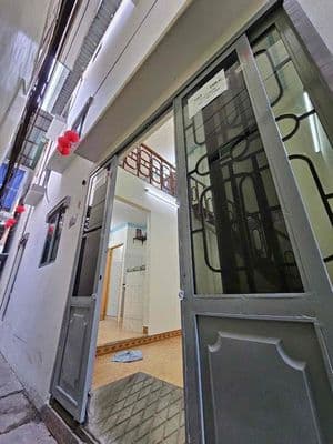 Cho thuê nhà giá siêu rẻ tại trung tâm quận 3