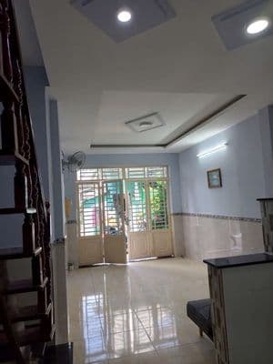 Nhà hẻm xe hơi – đường đang nâng cấp trải nhựa – giá chỉ 3.8 tỷ