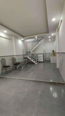 Nhà nguyên căn gần đầm sen