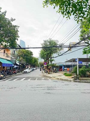 2 mặt tiền : phan bội châu - trần quý cáp