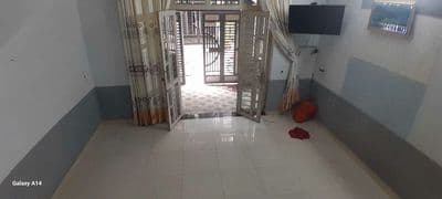 nhà lầu gần chợ dĩ an 1 đường xe hơi giá 6 triệu