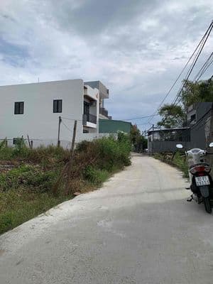 Đất kiệt Tứ Ngân Điện Ngọc
