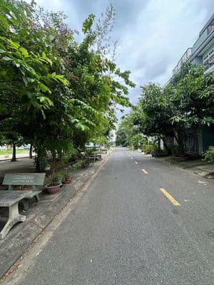 Bán Nền Đất Sổ Hồng Riêng, Đối Diện Công Viên, KDC Phú Lợi