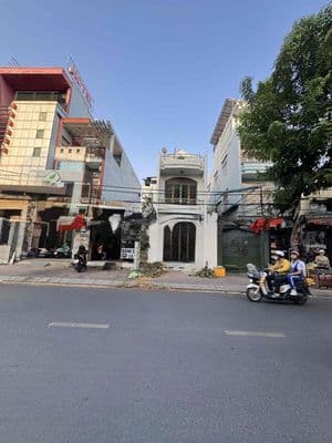 Cho thuê mtkd Cầu Xéo 4x20 - 2 lầu 5pn4wc 20tr