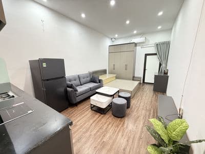 Phòng studio full đồ mặt phố Bùi Thị Xuân 32m2
