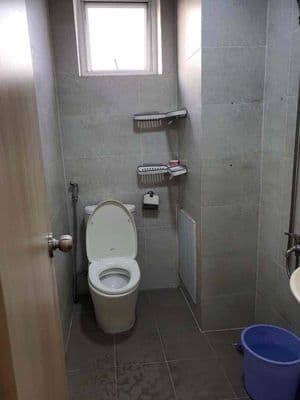 bán chung cư sát ranh q1