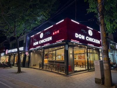 Cho thuê góc 2 mặt tiền 200m2 trung tâm quận tân phú