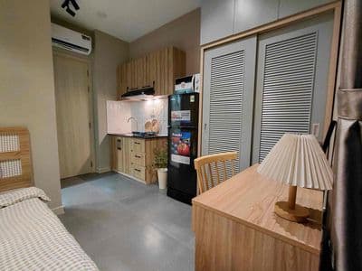 Căn Hộ Ban Công Ngay Đường Hoa Phan Xích Long