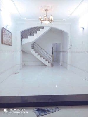 Nhà 2 lầu, 3PN Âu Dương Lân Q.8