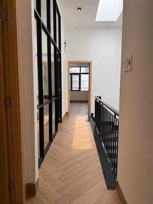 161cho thuê nhà đẹp 2 tầng diện tích lớn 100m²-cách biển vài bước chân