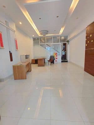 Cho thuê nhà 3.5 tầng, 4p mt lương nhữ hộc, kinh doanh sầm uất