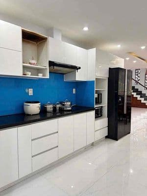 164 cho thuê nhà đẹp 4pn diện tích lớn 123m² – có gara ô tô trong nhà