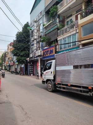 Cho thuê MBKD 300m² Bắc Từ Liêm, xe tải tránh, 15 triệu