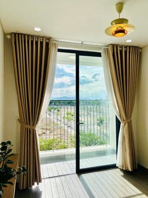Chính chủ Bán nhanh căn 2PN đẹp keng FPT 2 - diện tích hơn 72m2.