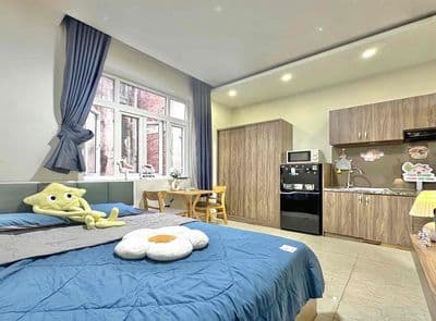 Căn Hộ Studio Cửa Sổ Lớn Full Nội Thất