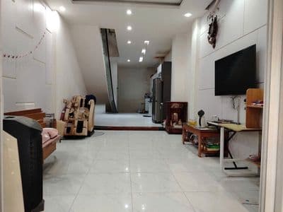 Cho thuê nhà 3 tầng Đường 22, p. Linh Đông - Ngay 4S Linh Đông; 4pn3wc