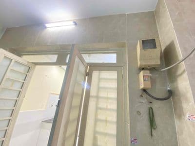 Cho thuê nhà nhỏ nguyên căn gần kcx tân thuận