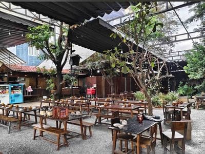 Ngang 30x25m 700m2 MT Phạm Ngọc Thạch Đang làm nhà Hàng Hồ Con Rùa