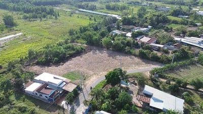 Bán đất mặt tiền đường