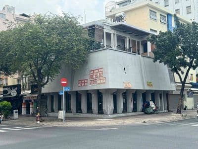 Cho thuê mặt bằng kinh doanh - 2 mặt tiền trung tâm quận 3