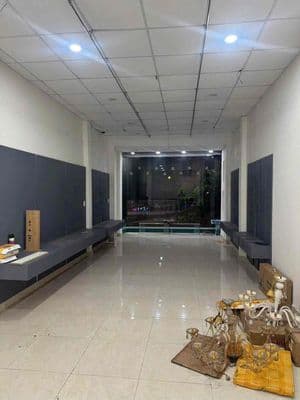 Mặt tiền kinh doanh Cầu Xéo 4x20m, 1 lầu trống suốt vị trí đẹp