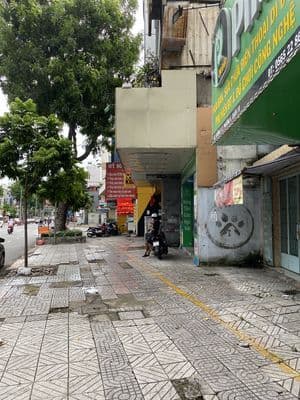 Bán nhà mặt tiền - đường 3 tháng 2 – p.14, quận 10 – vị trí đắc địa.
