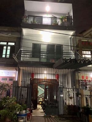 Cho thuê nhà 3 tầng đường: bàu cầu - gần cầu cẩm lệ
