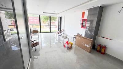 Mặt Bằng Mặt Tiền Đường Duy Tân | 2 Tầng | Có Thể Ở Lại